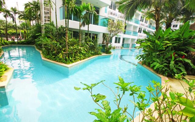 Amazon Residence by Pattaya Sunny Rentals 0