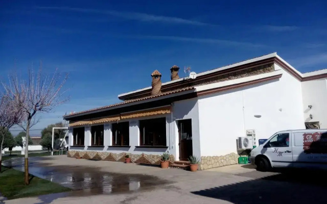 Отель La Hacienda del Marquesado вид на фасад