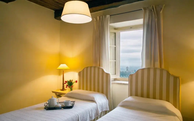 Отель Villa della Genga Country Houses Сполето комната для гостей