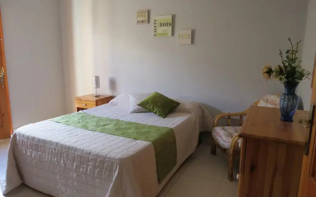 Апартаменты Mellieha Holiday Apartment 1 Меллиха комната для гостей