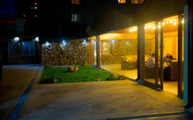 Eridana Hotel вид на фасад