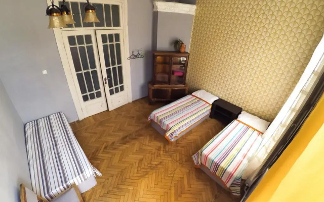 Отель Veranda Guest House Грузия, Тбилиси - отзывы, цены и фото номеров - забронировать отель Veranda Guest House онлайн комната для гостей