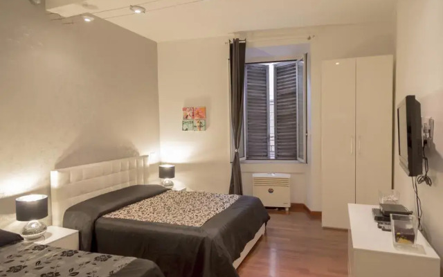 Отель Trevi Luxury Suites комната для гостей