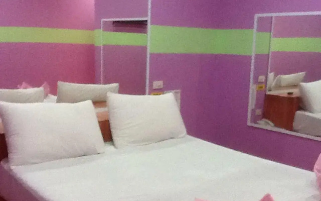 Отель Bua Chompu Resort комната для гостей