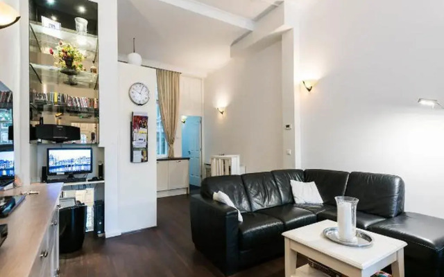 Отель Chariot Amsterdam Apartment Нидерланды, Амстердам - отзывы, цены и фото номеров - забронировать отель Chariot Amsterdam Apartment онлайн комната для гостей