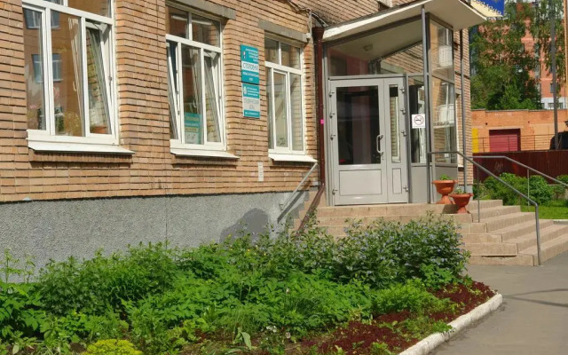 Гостиница Общежитие Карелреспотребсоюза в Петрозаводске - забронировать гостиницу Общежитие Карелреспотребсоюза, цены и фото номеров Петрозаводск вид на фасад