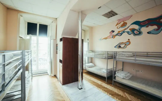 Art Hostel вид на фасад