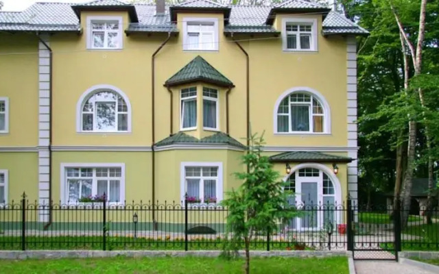 Гостиница Akvamarin Guest House в Светлогорске отзывы, цены и фото номеров - забронировать гостиницу Akvamarin Guest House онлайн Светлогорск вид на фасад