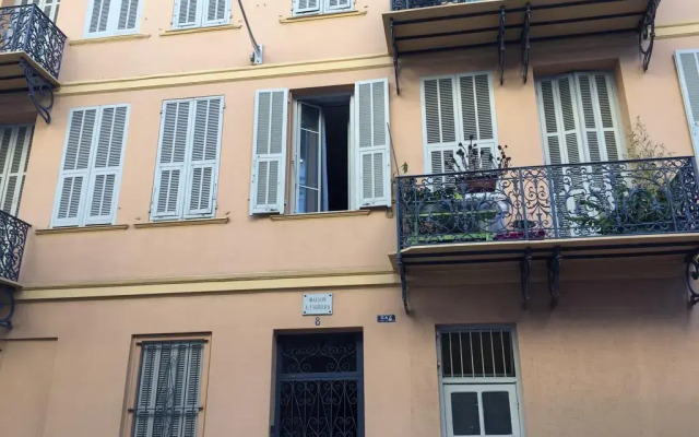 Отель Appartement le Fighiéra вид на фасад