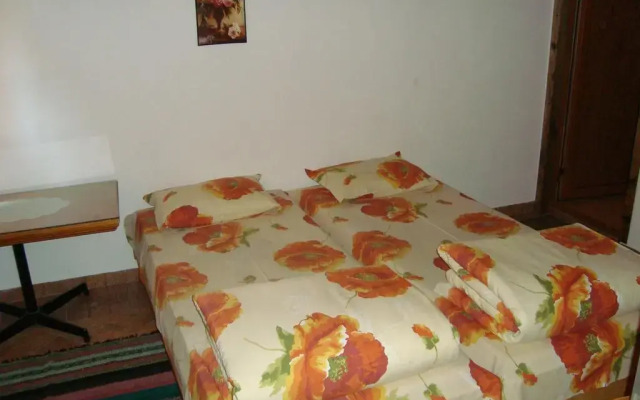 Отель Moskito Guest House Велико Тырново комната для гостей
