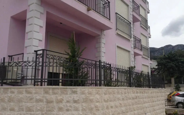 Апартаменты Viola Di Mare Apartments вид на фасад