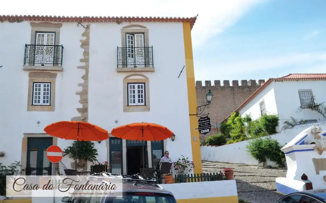 Отель Casa do Fontanário de Óbidos - Turismo de Habitação вид на фасад
