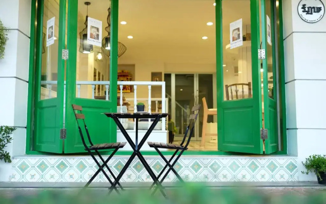 Ratana Boutique Hostel вид на фасад