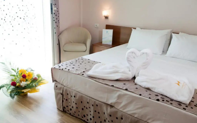 Albanian Star Hotel комната для гостей