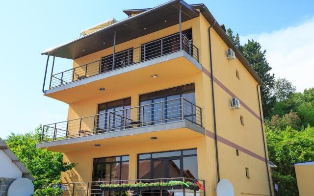 Мини-Отель Amosov's House вид на фасад