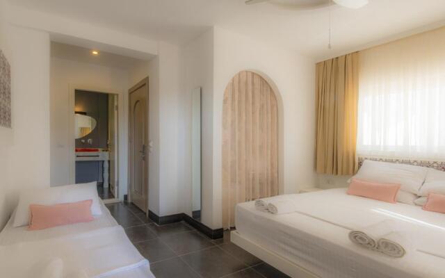 La Brezza Suite & Hotel 0