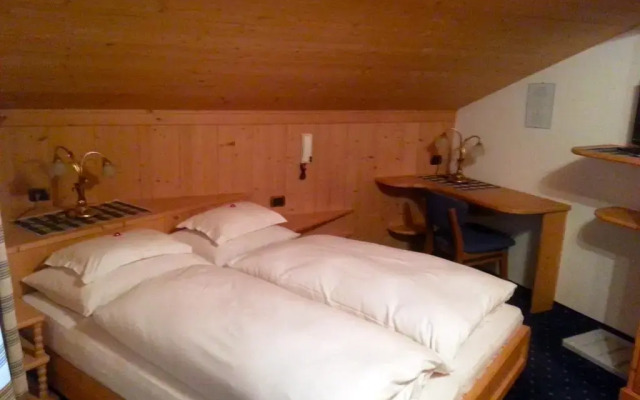 Villa Evelin In Selva Di Val Gardena Italy From 262 Photos