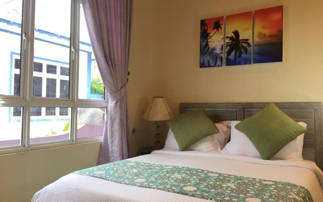 Huraa East Inn 0