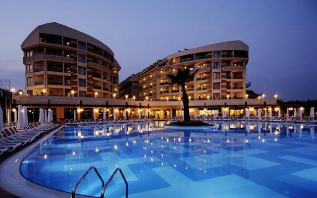 Seamelia Beach Resort Hotel & Spa Турция, Чолакли - 1 отзыв об отеле, цены и фото номеров - забронировать отель Seamelia Beach Resort Hotel & Spa онлайн бассейн
