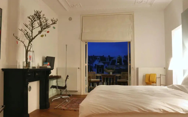 Апартаменты Museum City Centre Apartment комната для гостей
