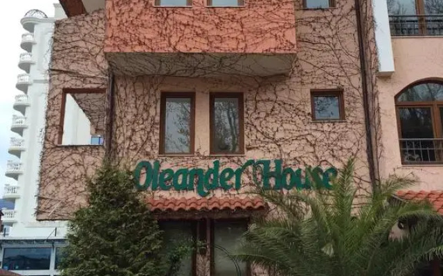 Отель Oleander House and Tennis Club