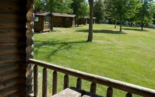 Fremont Jellystone Park Loft Cabin 1 In Omro United States Of