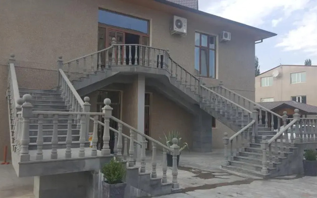 Eridana Hotel вид на фасад
