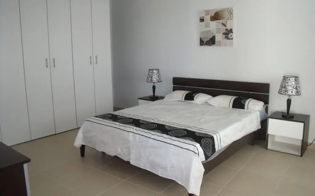 Отель Mellieha Holiday Home Меллиха комната для гостей
