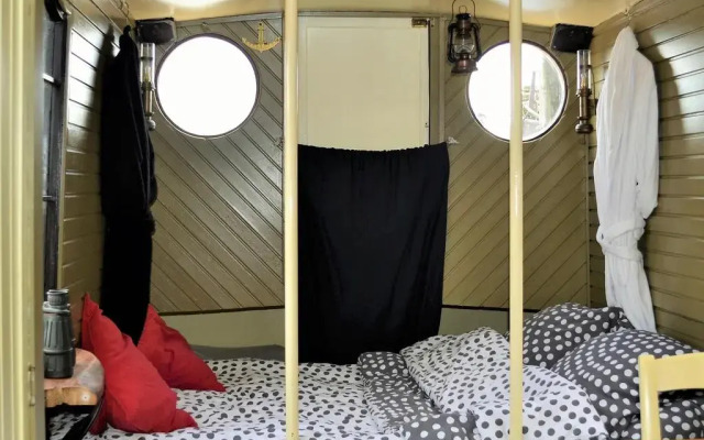 Отель Floating B&B Amsterdam Нидерланды, Амстердам - отзывы, цены и фото номеров - забронировать отель Floating B&B Amsterdam онлайн комната для гостей