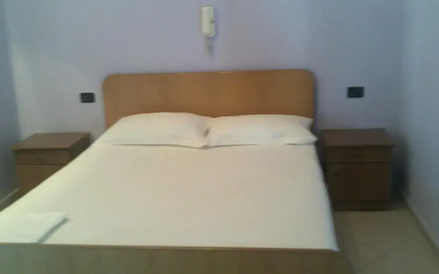 Отель Arandi Ag Hotel Албания, Тирана - отзывы, цены и фото номеров - забронировать отель Arandi Ag Hotel онлайн комната для гостей