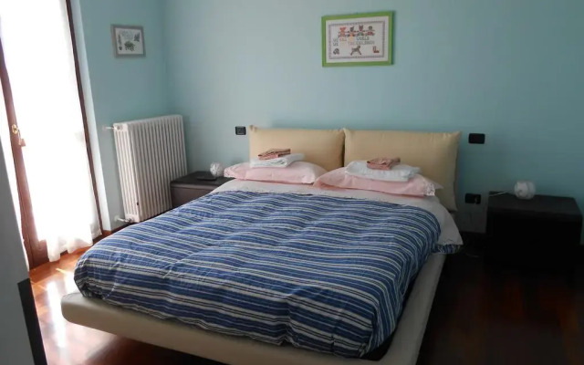 Отель Il Glicine sul Garda B&b Монцамбано комната для гостей