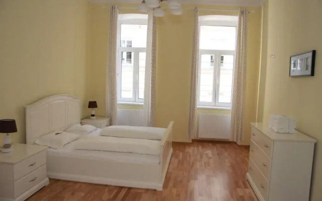 Апартаменты Livingston Apartment Davinci Вена комната для гостей
