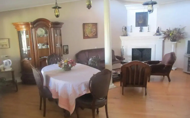 Отель Tsisana Guest House комната для гостей