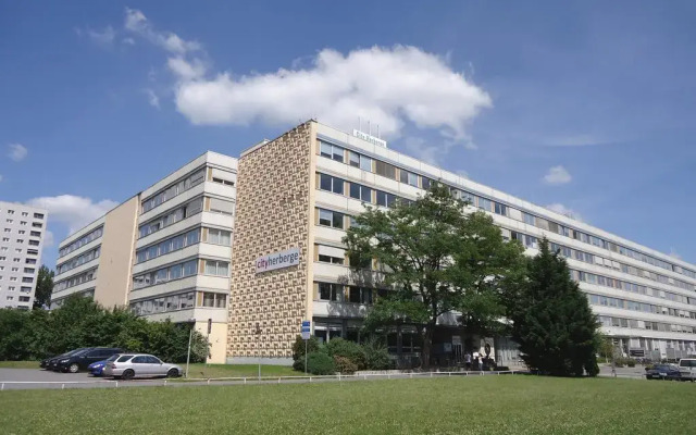 Отель City-herberge Dresden вид на фасад