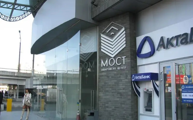 SkyTech Отель вид на фасад
