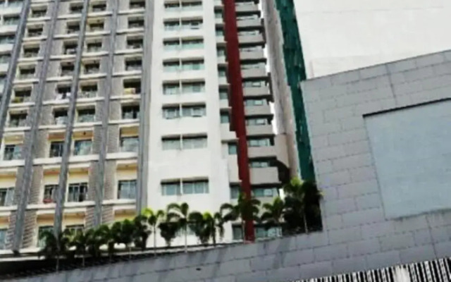 Отель Taragon Residences балкон