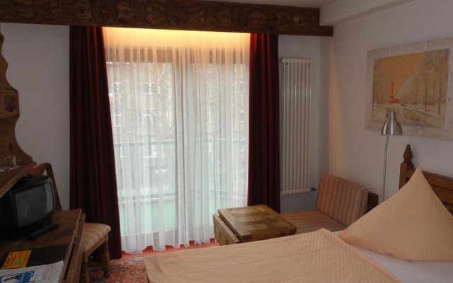 Solitaire Hotel & Boardinghouse 1