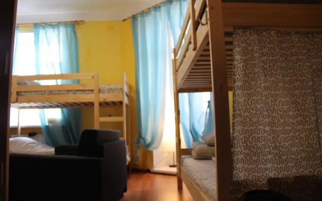 Гостиница Dostoyevsky Hostel в Барнауле отзывы, цены и фото номеров - забронировать гостиницу Dostoyevsky Hostel онлайн Барнаул комната для гостей