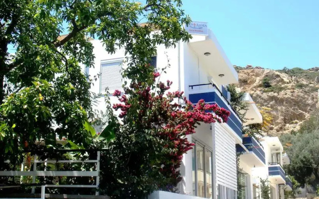 Отель Blugreen Stegna B&B Пляж Стегна вид на фасад