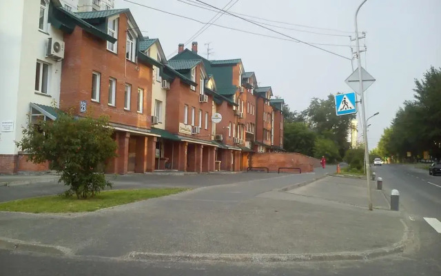 Хостел ROYAL HOSTEL 905 вид на фасад
