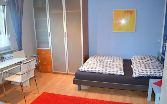 Отель Quartier Ostheim Кёльн комната для гостей
