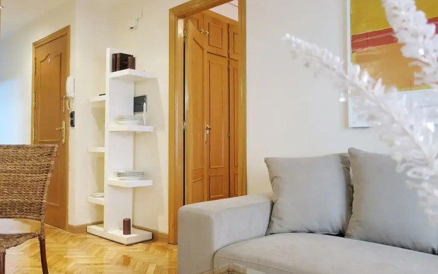 Отель Almaden Apartment Испания, Мадрид - отзывы, цены и фото номеров - забронировать отель Almaden Apartment онлайн комната для гостей