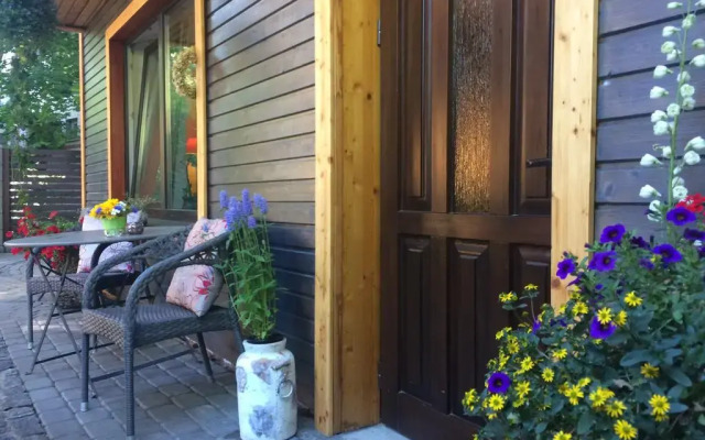 Отель Guest House Vecāķi вид на фасад