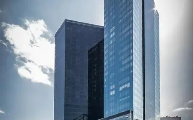Апартаменты Goodson & Red Downtown Apartments вид на фасад