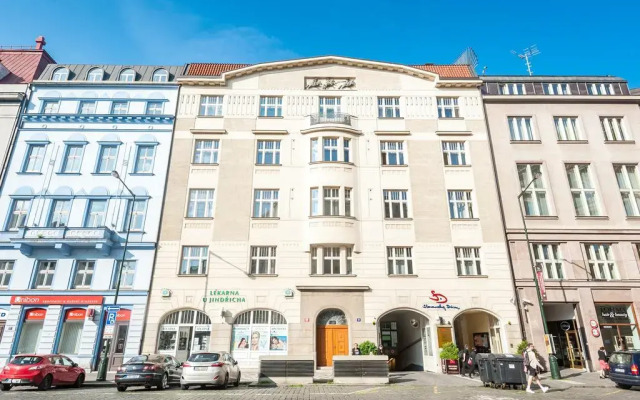 Апартаменты Slovansky Dum Boutique Apartments вид на фасад