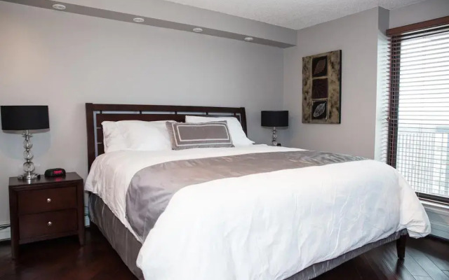 Отель Obasa Suites Saskatoon комната для гостей