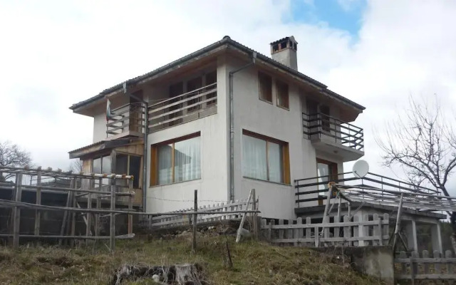 Отель Chitakovata House Guest House вид на фасад