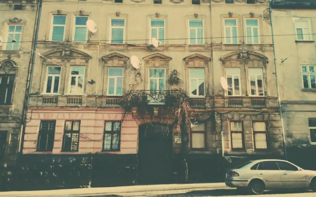 Апартаменты Vintage Apartment in Downtown вид на фасад