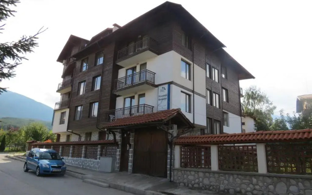 Spa & Apartment Hotel Mountain Romance вид на фасад