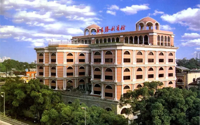 Guangdong Victory Hotel вид на фасад